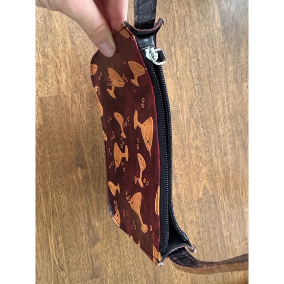 Wilsons Leather Y2K Martini Glass Bag Burgundy Embossed Leather Baguette - Picture 4 of 7